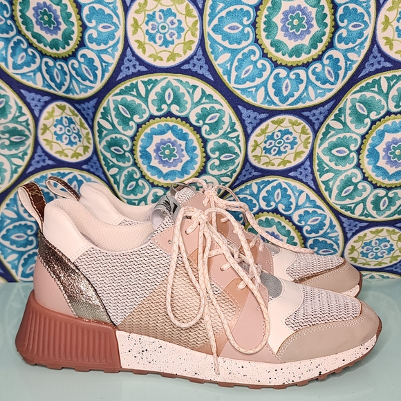 Sam Edelman Darsie Women's Sneakers - Picture 3 of 11